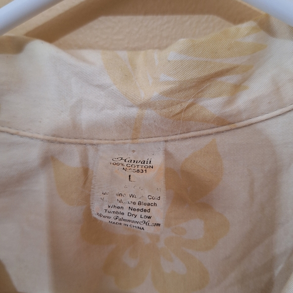 Palmwave Hawaii Short Sleeve Button Down Hawaiian Shirt - Picture 5 of 6